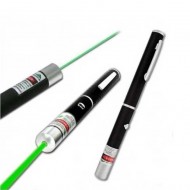 Laser pointer verde cu 12 capete interschimbabile si 2 baterii incluse, de tip pix,  metalic